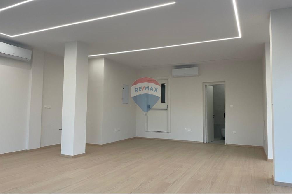 Γραφείο 210 μ² προς ενοικίαση στην τοποθεσία Polemidia - Apostolos Varnavas, Limassol