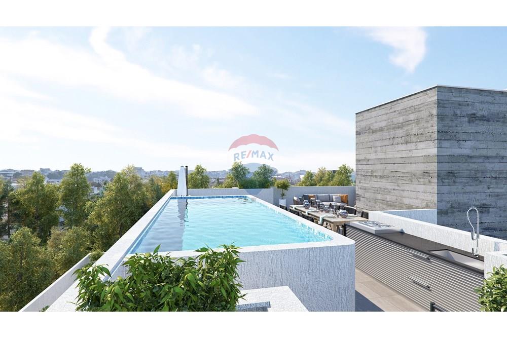 2-Bedroom Apartment at Mesa Geitonia – další