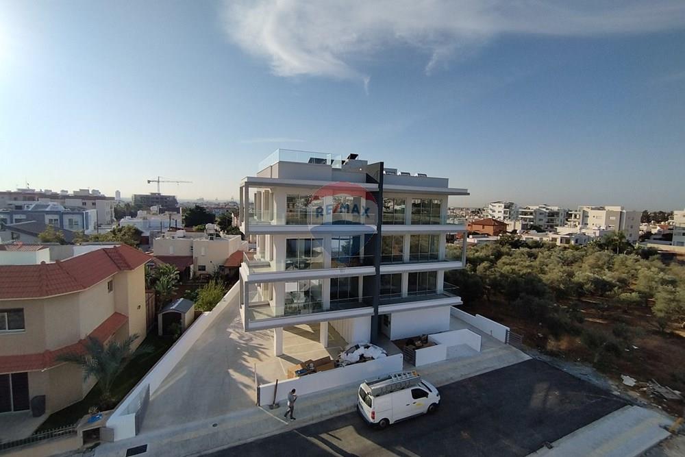 2-Bedroom Apartment in Kato Polemidia - Mehr