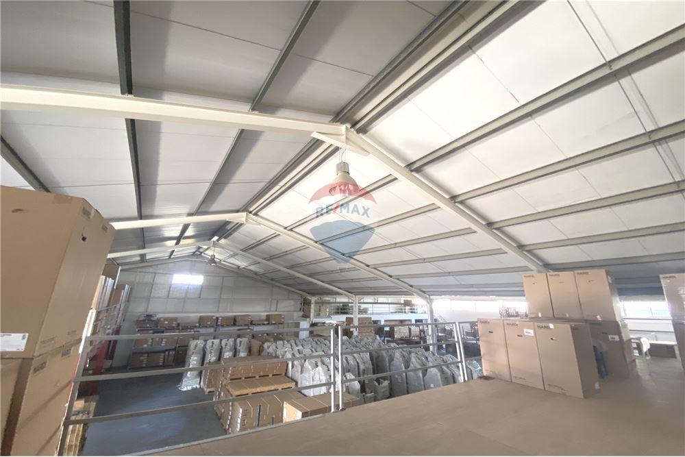 Warehouse 1160 m² for sale in Latsia - Agios Eleftherios, Nicosia