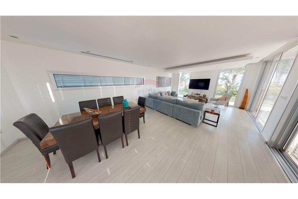 Exclusive 5 Bedroom Villa in Panthea - Bild 6