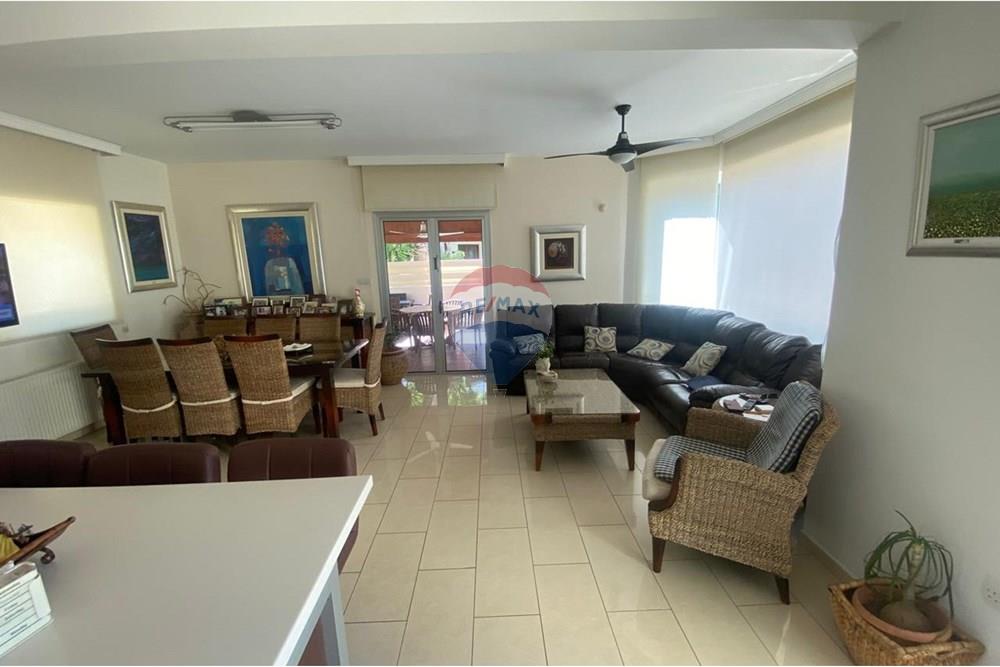 3-Bedroom Villa in Agios Athanasios - Altro