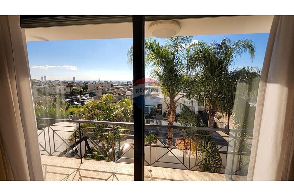 2-Houses 5+1 Bedrooms in Agia Fyla - Vista 6