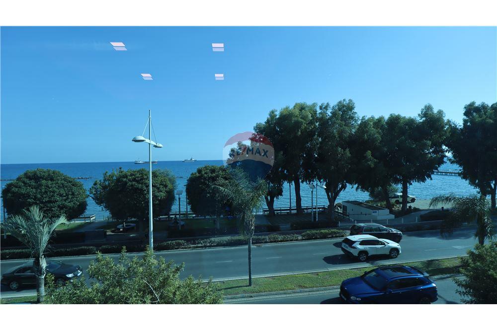 Office of 195sqm with Seaview at Neapolis - Ansicht 3
