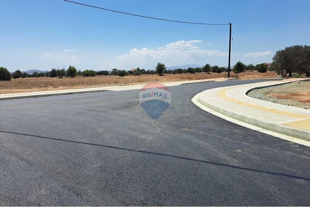 590sqm -Residential Corner Plot, Mazotos – pohled 6