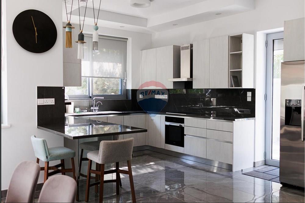 Residential - House - Germasoyia, Limassol - CY - kitchen1.jpeg - 480031146-365
