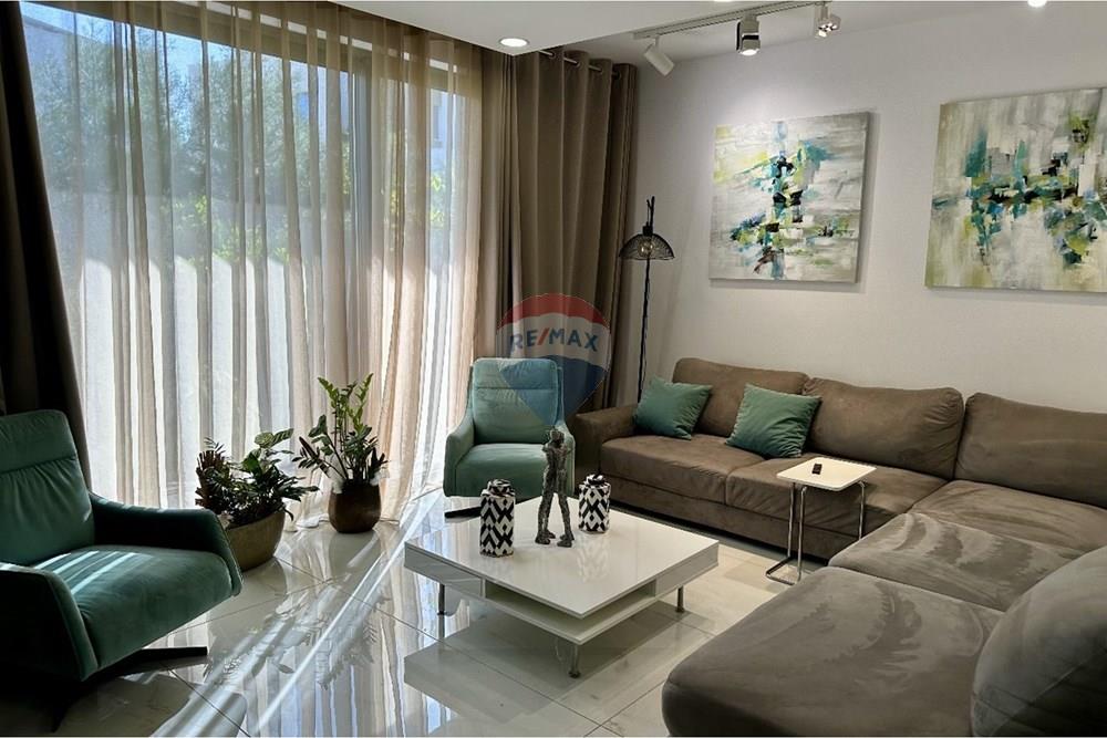 6-Bedrrom Sea View Villa in Agios Athanasios - Widok 5