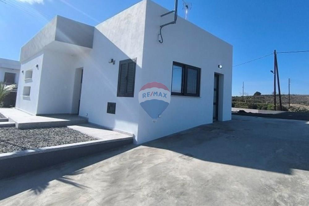 Μονοκατοικία προς ενοικίαση 687 μ² στην τοποθεσία Akrotiri, Limassol