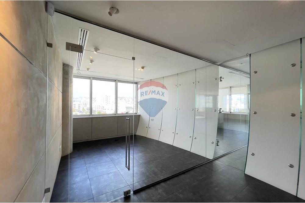 Lokal użytkowy, 169 m²