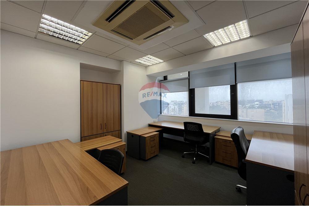 Whole Floor Office of 297 sqm in City Center - Ansicht 6