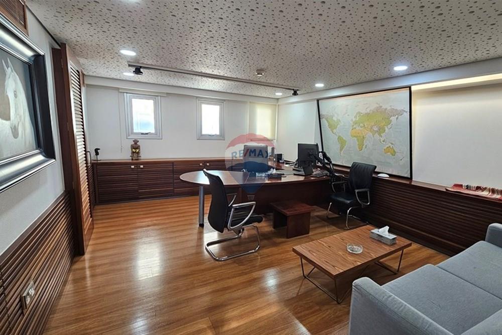 Γραφείο 700 μ² προς ενοικίαση στην τοποθεσία Polemidia - Apostolos Varnavas, Limassol