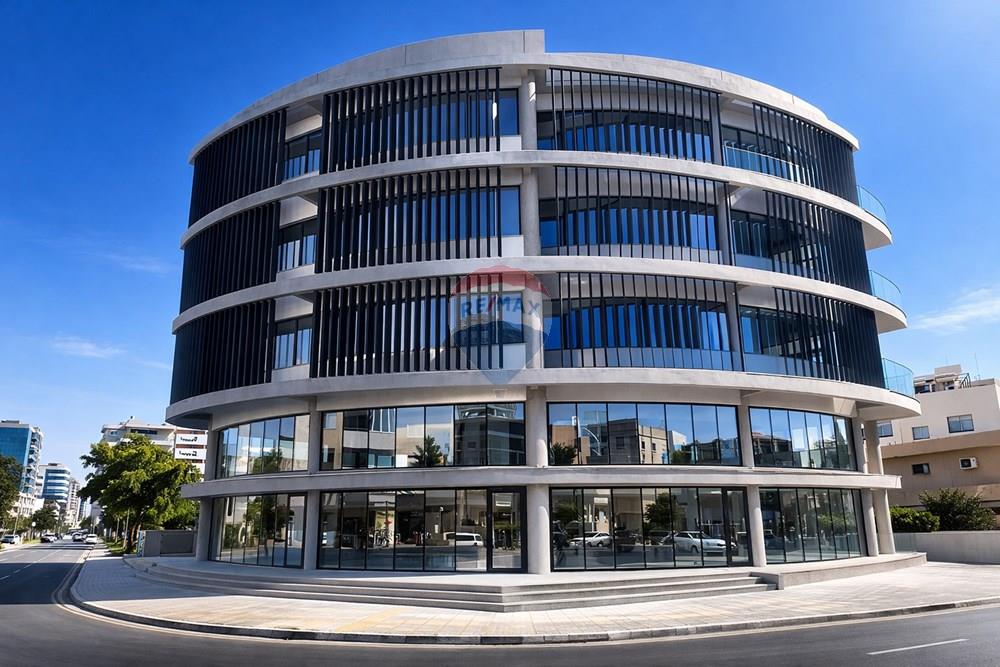 Office 1950 m² for rent in Chalkoutsa, Limassol