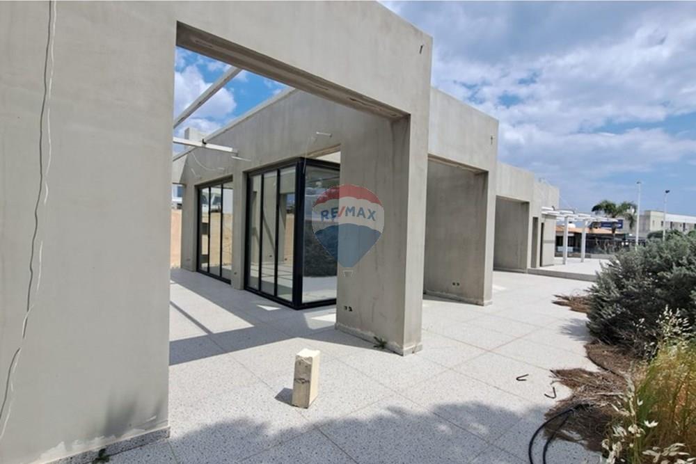 Κτίριο 500 μ² προς πώληση στην τοποθεσία Paralimni, Famagusta