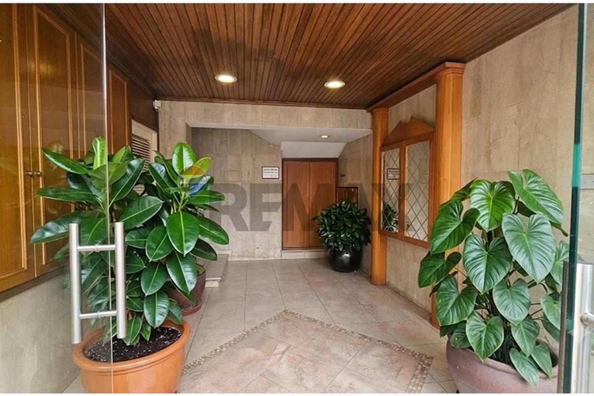 Seaview 250 m² Penthouse in Historic Center - View 2