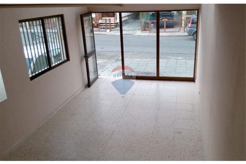 Commercial Building in Limassol - Mehr