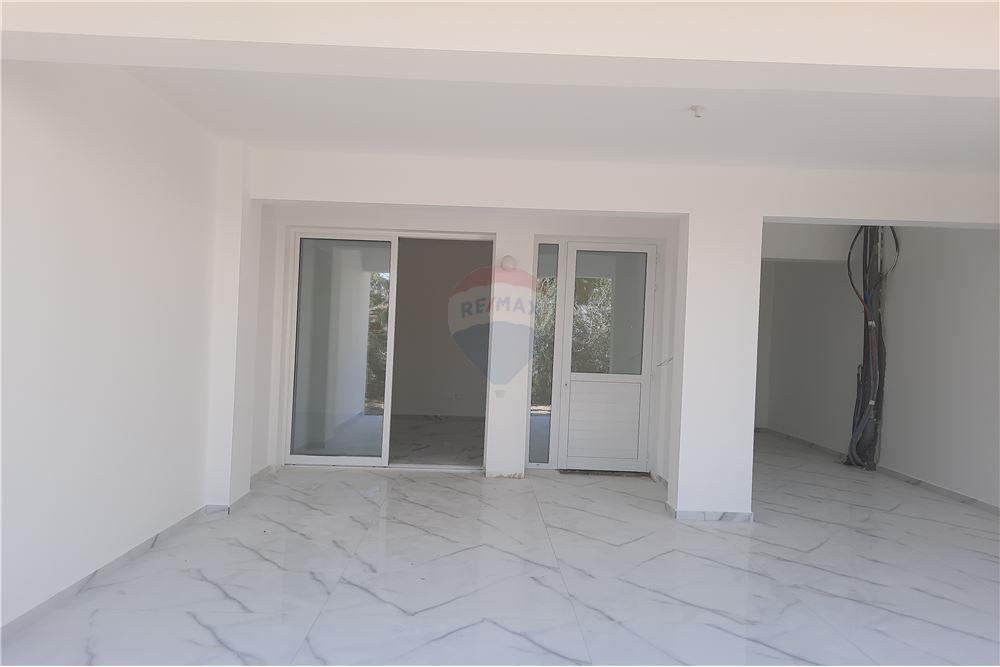 Modern Two Bedroom Apartment in Agios Athanasios - Widok 5