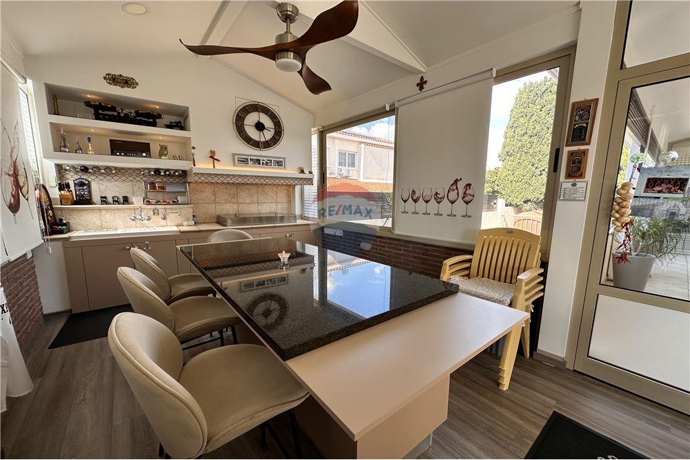 Amazing 3 Bedroom House - Flere