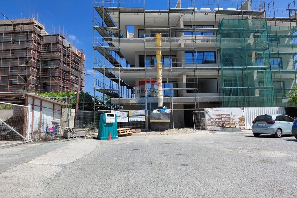 Brand New 2 Bedroom Penthouse near Mall of Larnaca - Fler