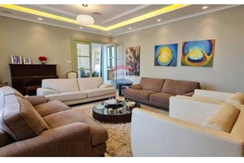 5-Bedroom Villa at Agios Athanasios, Limassol - Bild 3
