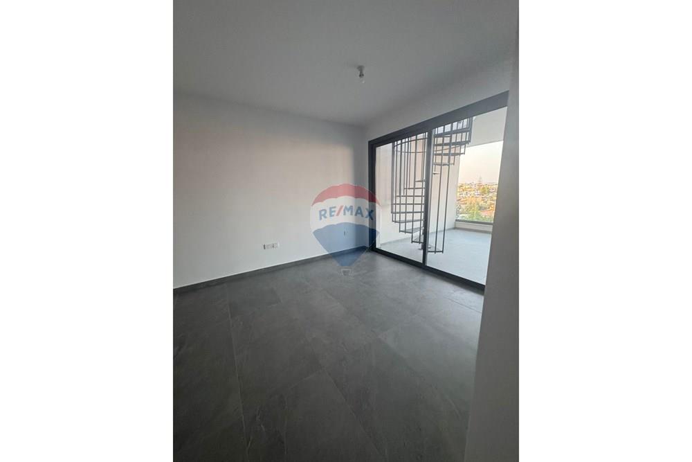 READY TO MOVE IN 2 Bed. Penthouse near Metropolis - Ansicht 4