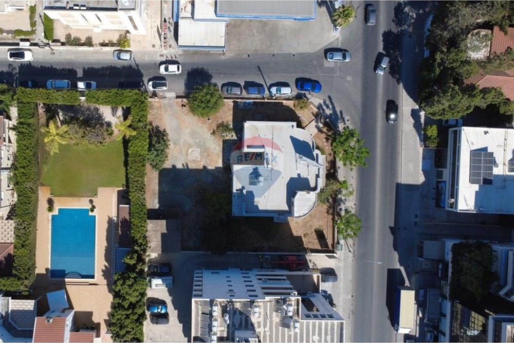 Plot of land 1032 m² for sale in Larnaka - Agios Nikolaos, Larnaca