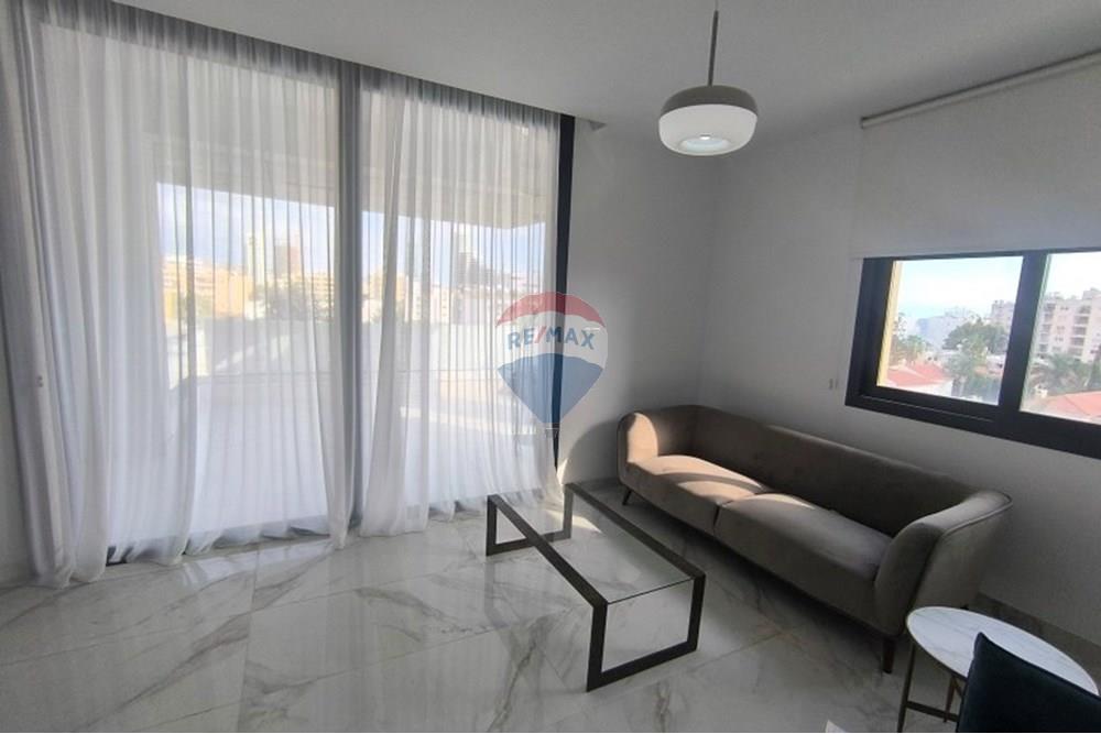 Seaview 2-Bedroom Penthouse in Potamos Germasoyia - Widok 3
