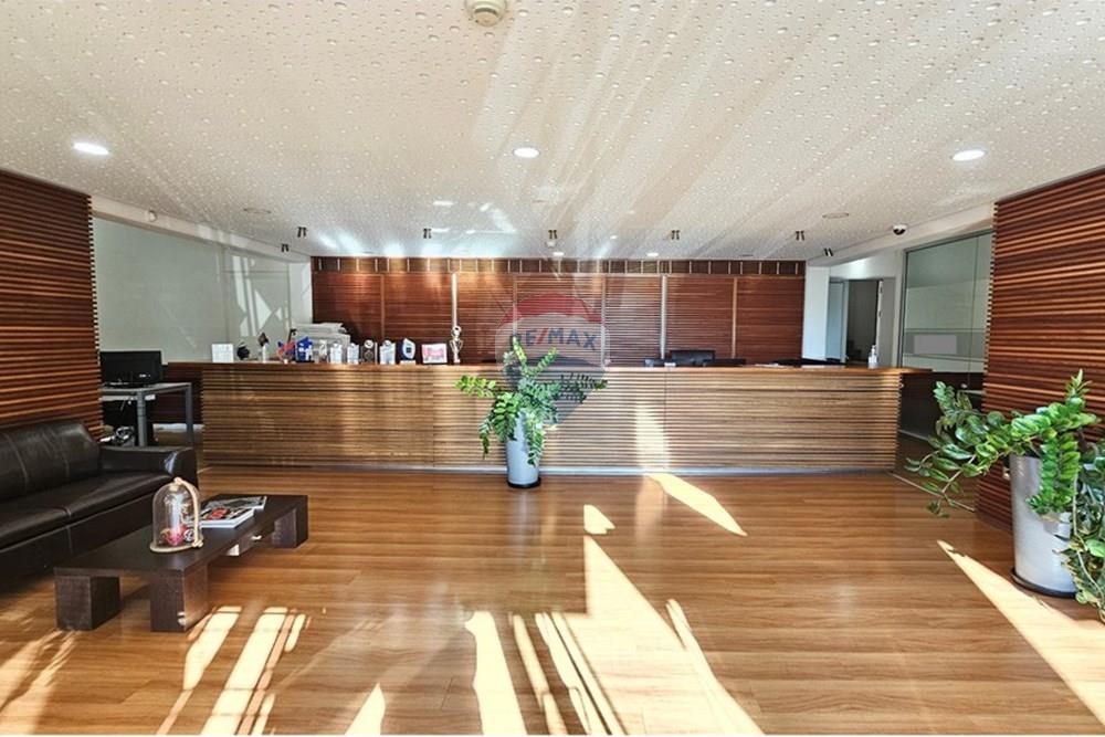 Γραφείο 700 μ² προς ενοικίαση στην τοποθεσία Polemidia - Apostolos Varnavas, Limassol