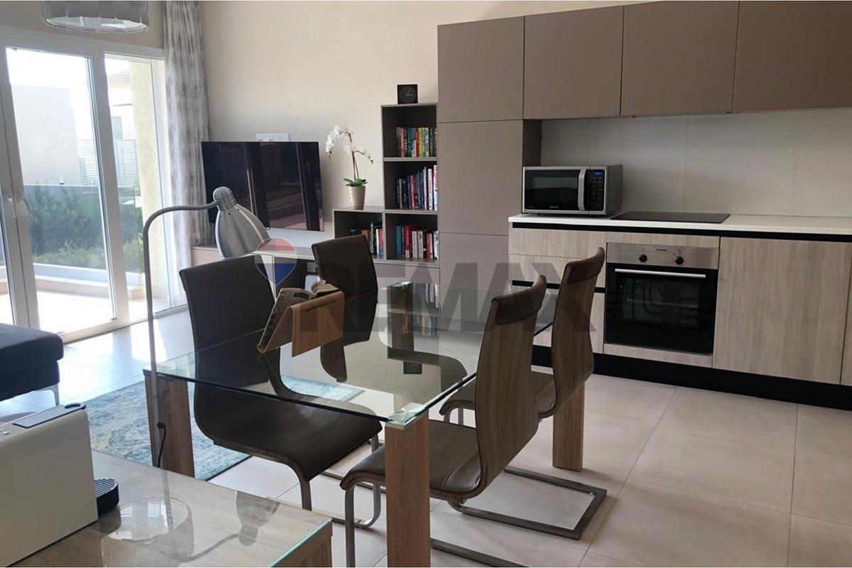 Residential - Condo/Apartment - Parekklisia, Limassol - CY - living space.jpg - 480031146-375
