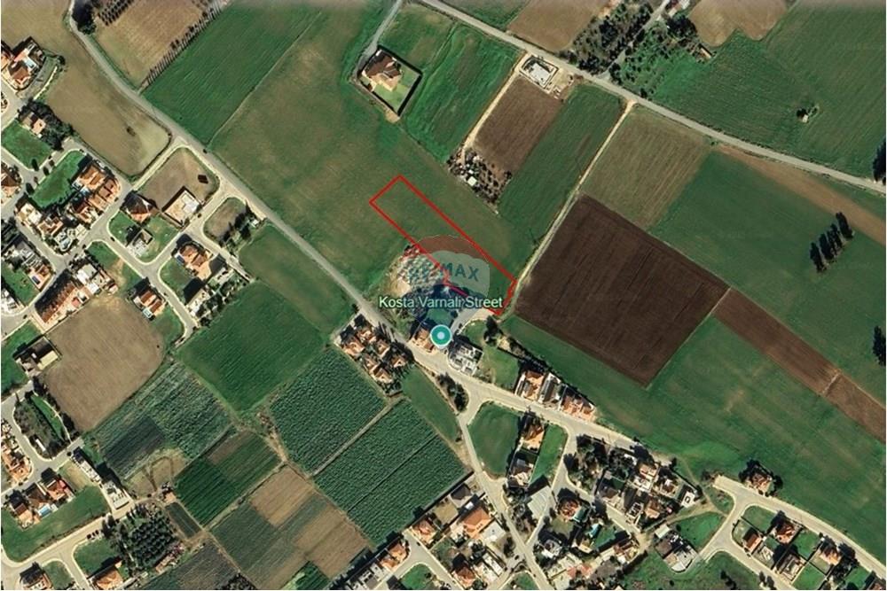 Плац, 5542 m²