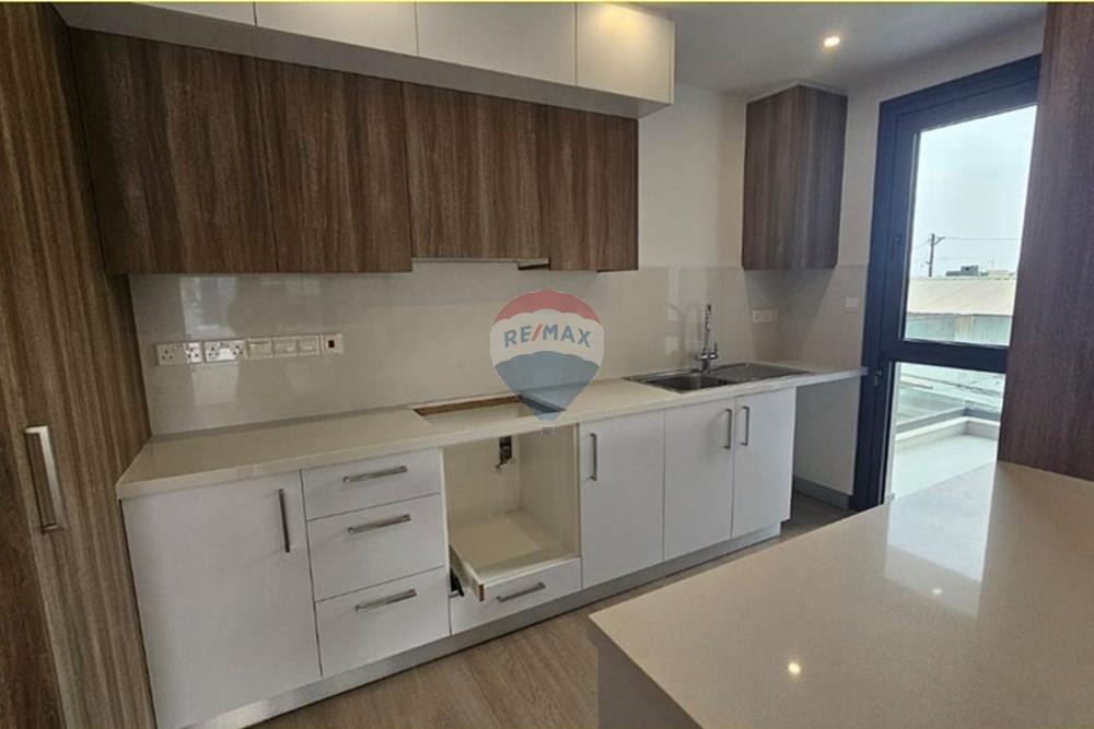 2-Bedroom Penthouse in Agios Athanasios - Widok 3