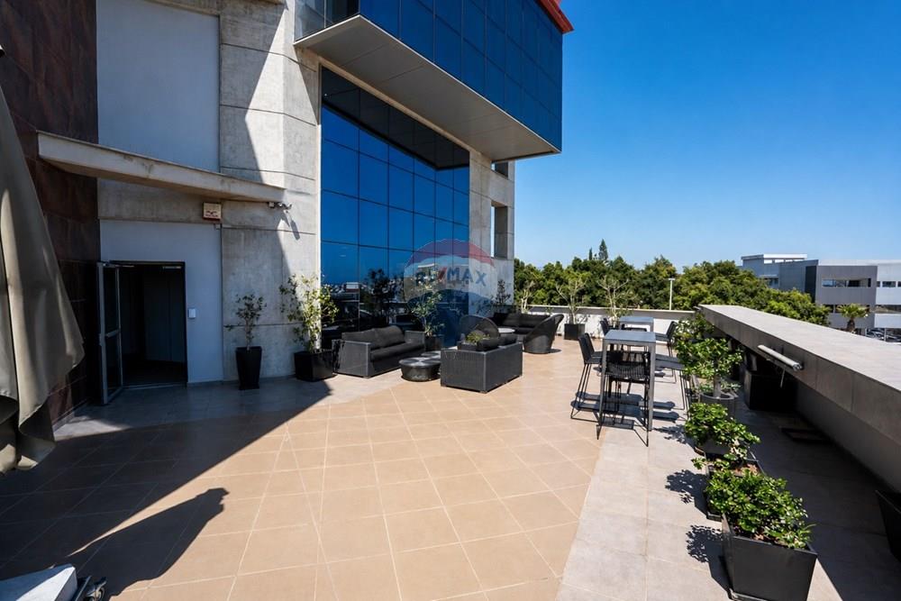 Commercial - Office - Agios Athanasios, Limassol - CY - terrace_clean.jpg - 480031017-1925