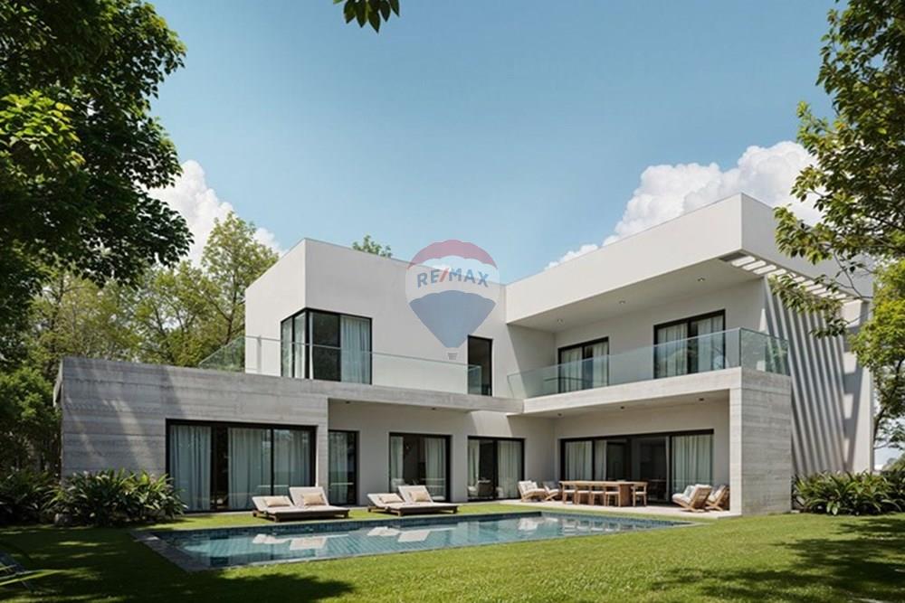 Villa for sale 393 m² in Agios Athanasios, Limassol