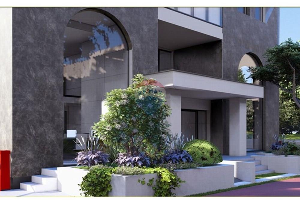 Commercial - Building - Agios Georgios, Limassol - CY - eNTRANCE.JPG - 480031017-1922