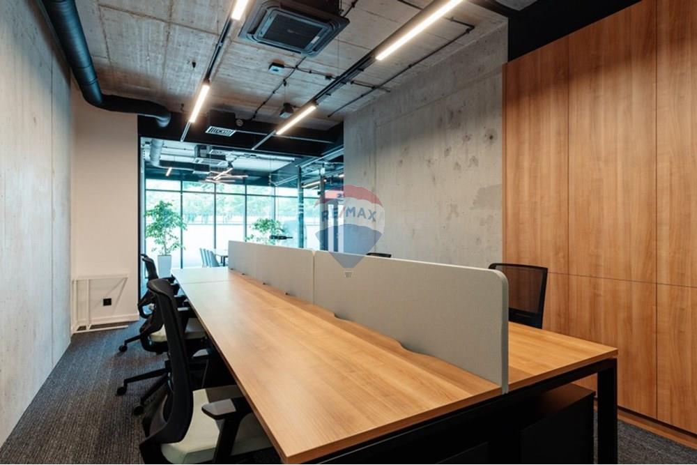 Office 1950 m² for rent in Chalkoutsa, Limassol