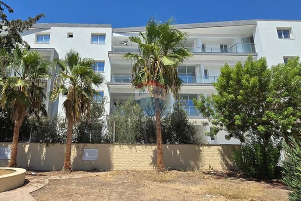 Modern 3-Bedroom Apartment in Agios Athanasios - Więcej