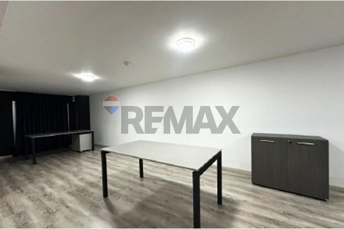 Office 170 m² for sale in Larnaka - Skala, Larnaca