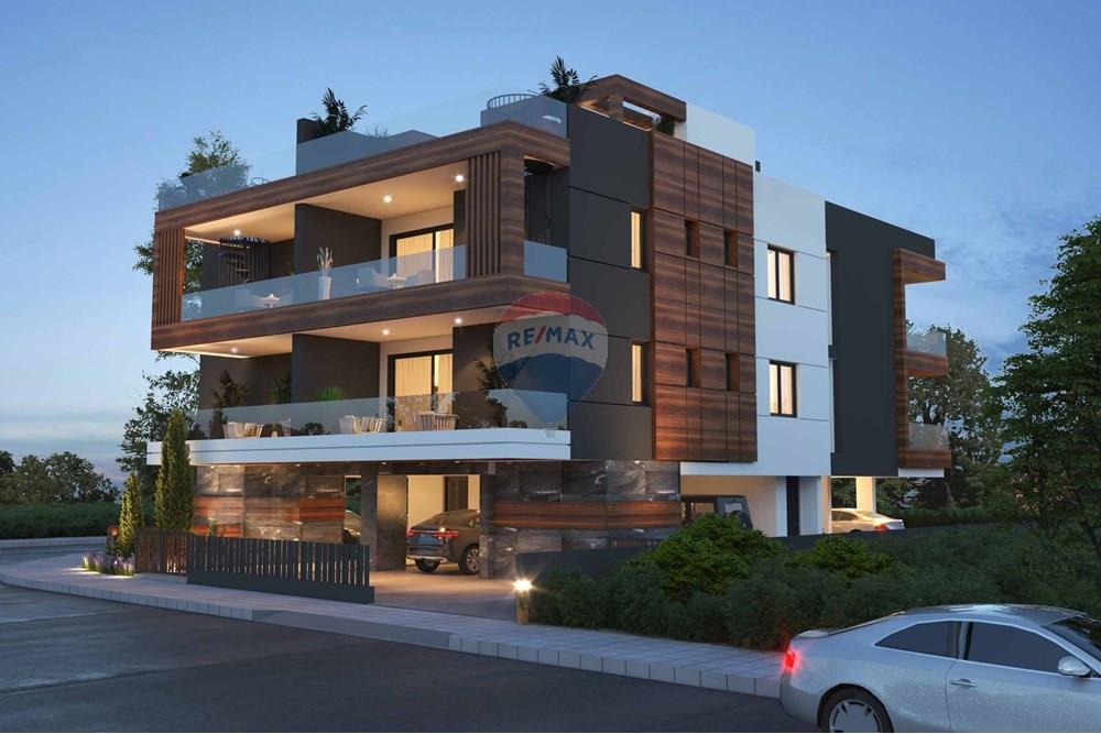 Modern 1-Bedroom Top Floor Apartment in Livadia - Widok 6