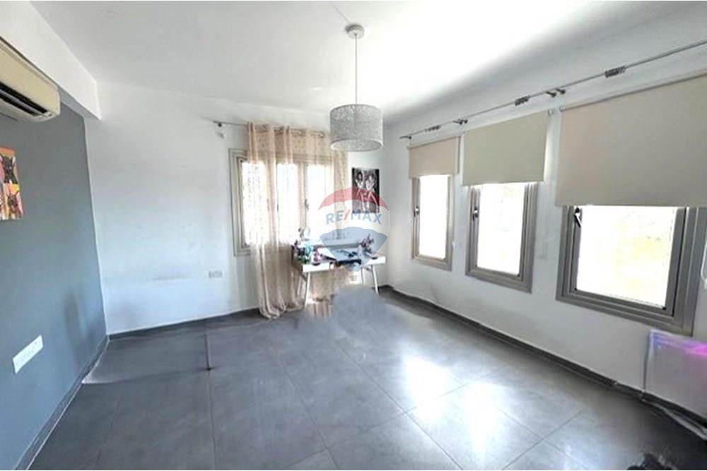 4 bedroom House with roof garden in Livadia - Ansicht 6
