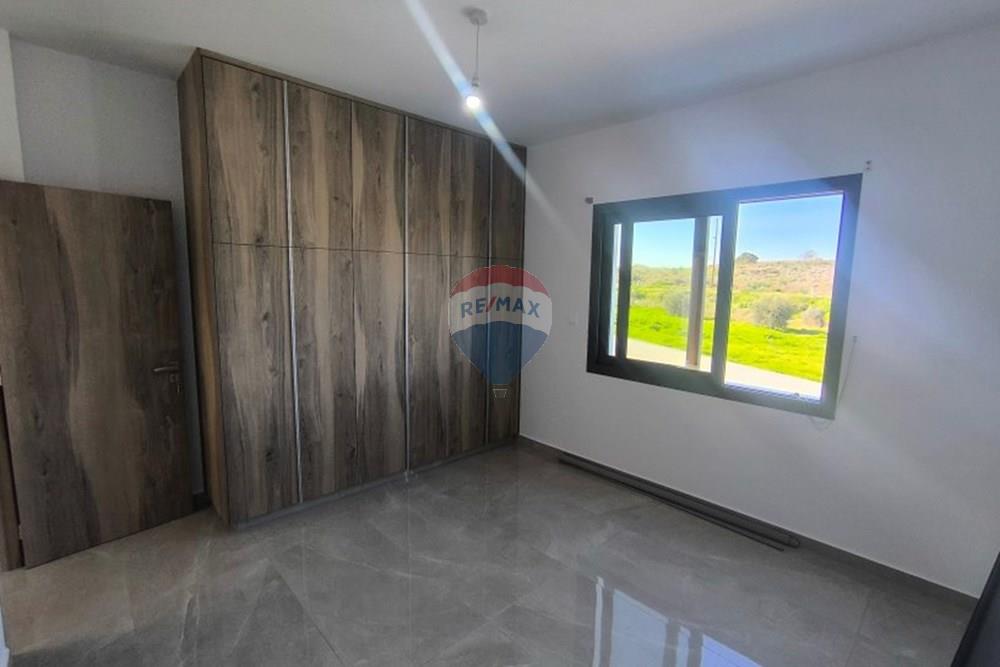 Μονοκατοικία προς ενοικίαση 687 μ² στην τοποθεσία Akrotiri, Limassol