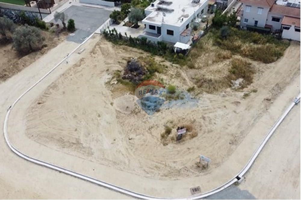 Plot of land for sale 2041 m² in Tseri, Nicosia