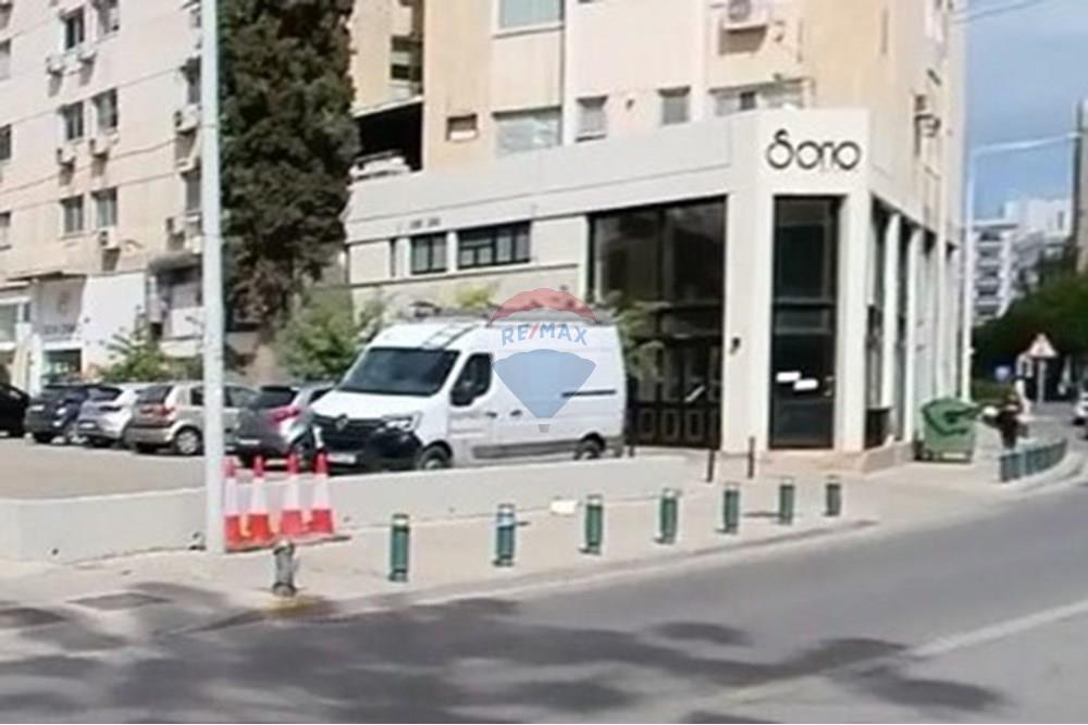 Trading area 530 m² for sale in Nicosia - Walled Old City, Nicosia