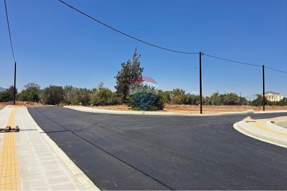 590sqm -Residential Corner Plot, Mazotos – pohled 3