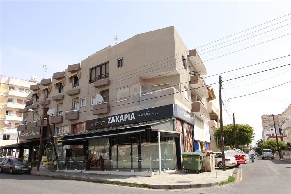 3 Storey Building in Ag. Fylaxeos Street - Widok 3