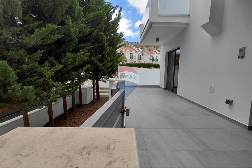 EXCLUSIVE 5 BEDROOM HOUSE, OROKLINI - Ansicht 4