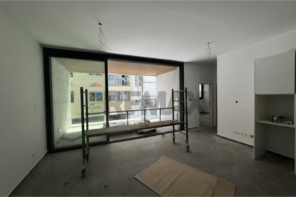 2 Bed Apartment Near Finikoudes Beach,Larnaca – pohled 5