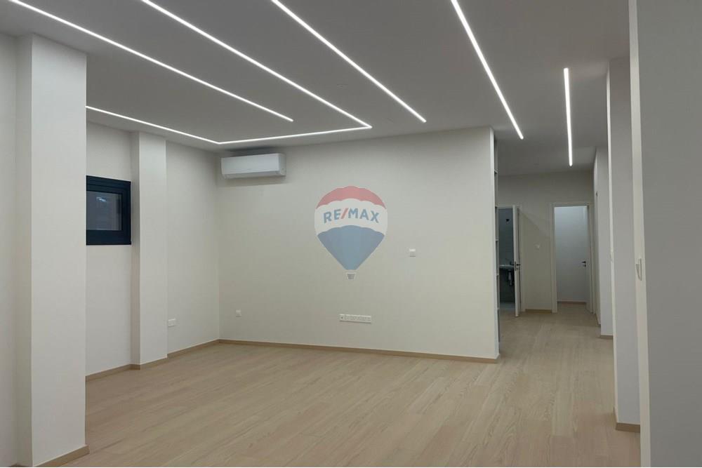 Γραφείο 210 μ² προς ενοικίαση στην τοποθεσία Polemidia - Apostolos Varnavas, Limassol