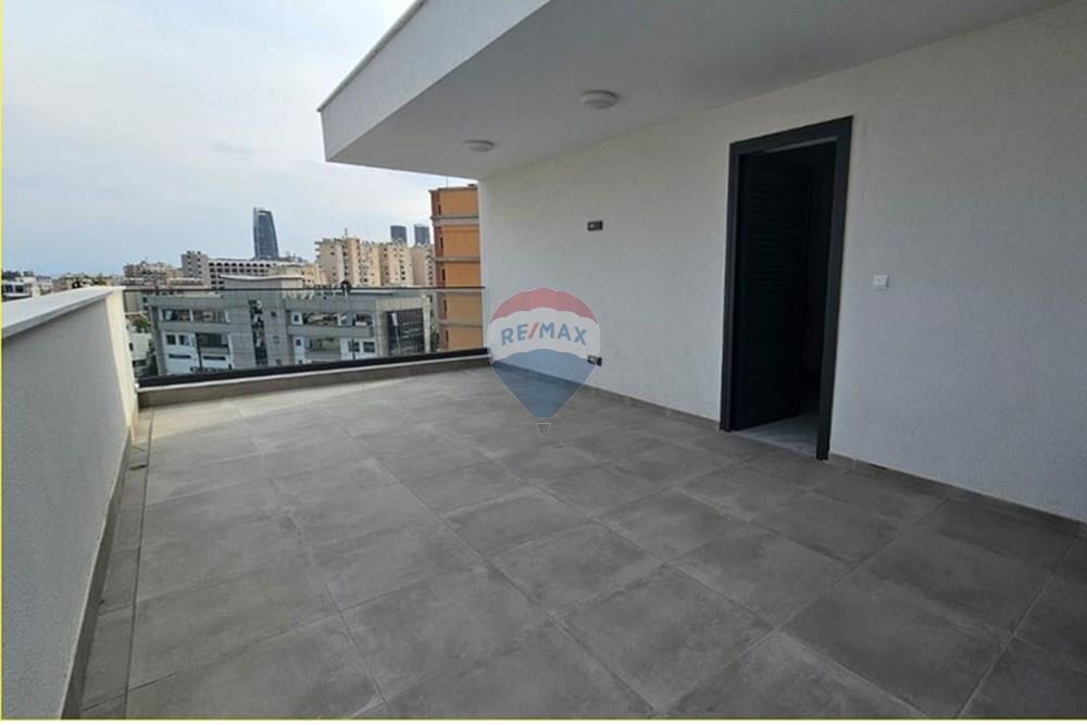 2-Bedroom Apartment in Agios Athanasios - Vista 4