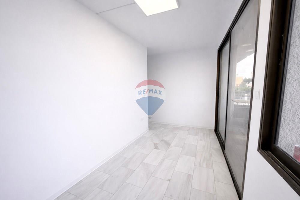10 Serviced Offices in the Heart of Limassol - Bild 5