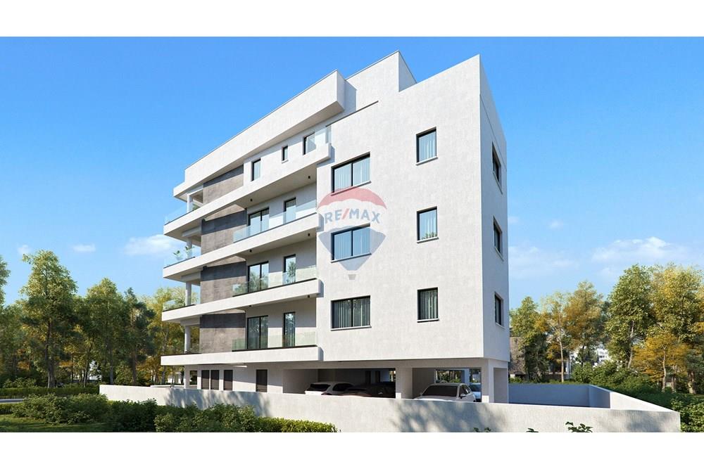 2-Bedroom Apartment at Mesa Geitonia – pohled 4