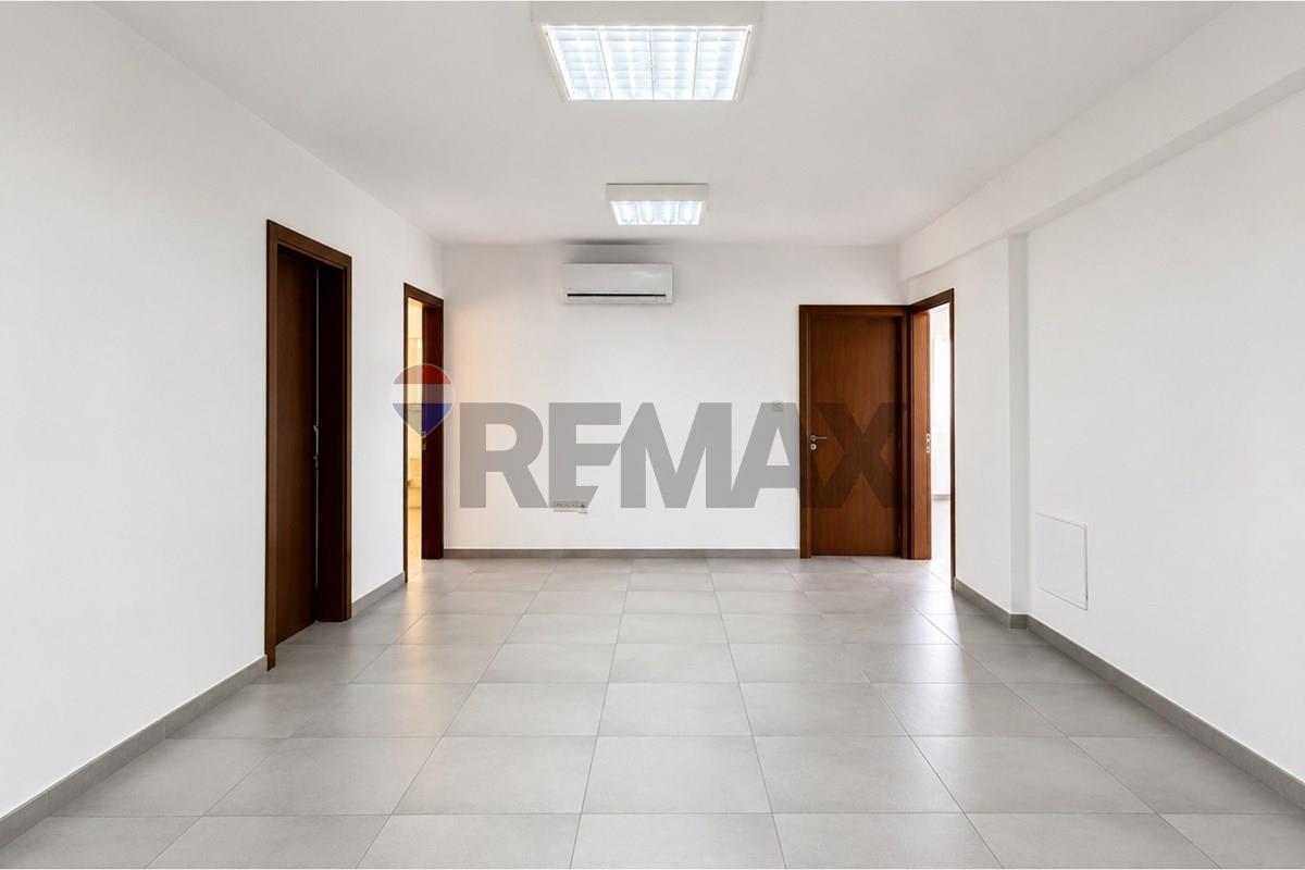 Commercial - Office - Aradippou, Larnaca - CY - professional_office_photo.jpg - 480091040-12